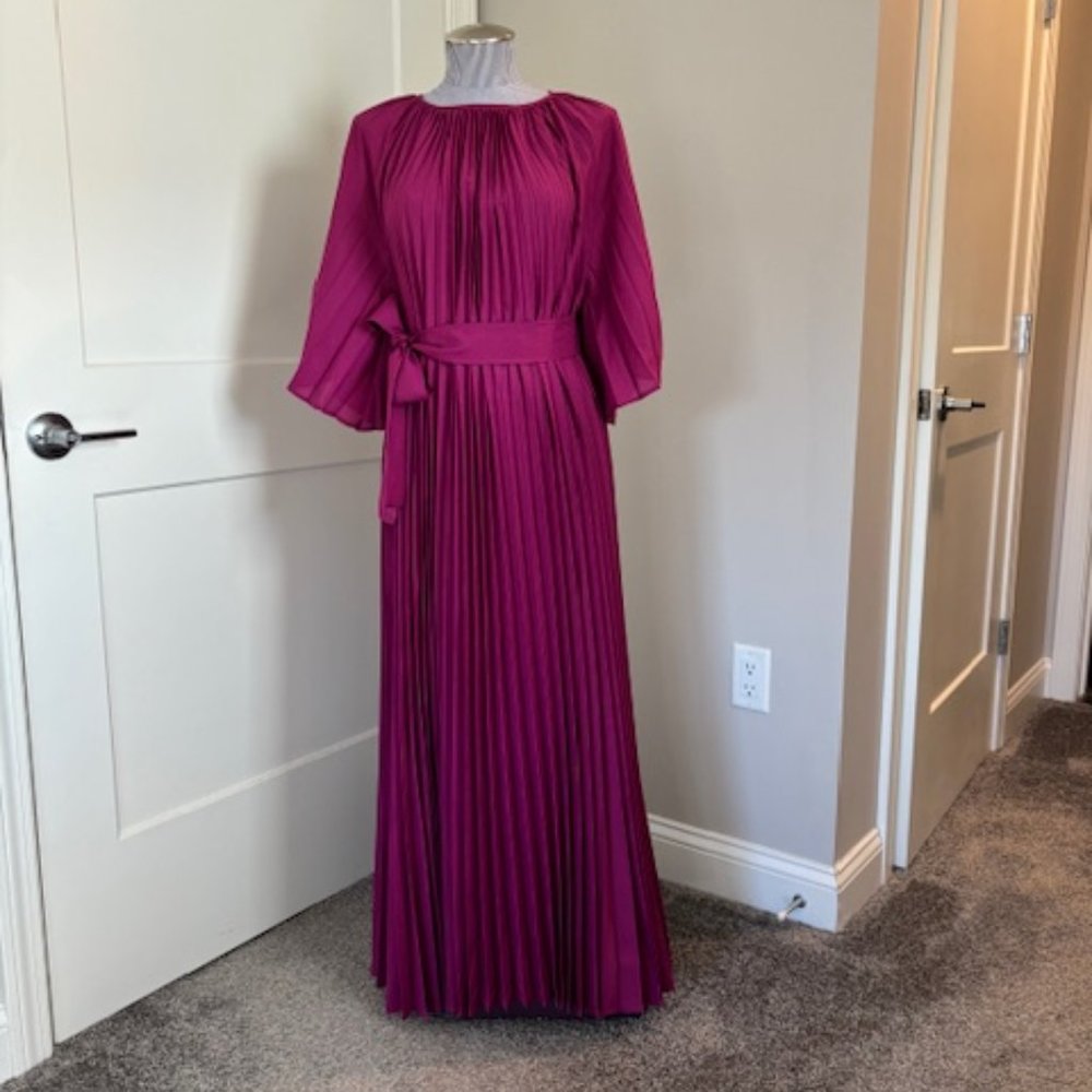 Queenia Pleated Long Dress (One Size) NWT
